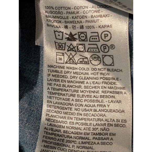 Levis Denim Shirt Women Size XL Blue Sawtooth Pearl Snaps Western Red Tab Rodeo - Picture 10 of 15